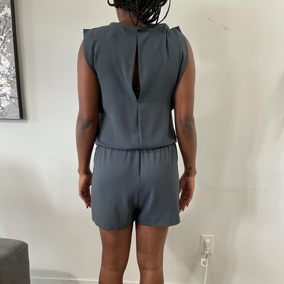 Perfect romper/ jumpsuit - Picture 3 of 3